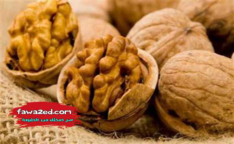 8فوائد للعسل مع الجوز